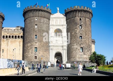 Castel nuovo, Piazza Municipio, Napoli, Regione Campania, Italia Foto Stock