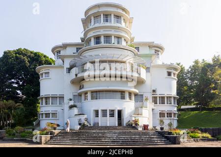 Villa Isola, un'architettura art deco a Bandung, Indonesia Foto Stock