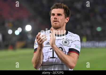 Bologna, Italia. 13th giugno 2022. ARCHIVIO FOTO; Anteprima della partita di calcio della UEFA Nations League Germania - Italia. Jonas HOFMANN (GER) dopo la fine del gioco, applaude, gesti, applausi, azione, immagine singola, taglia singolo motivo, metà figura, metà figura. Football UEFA Nations League, fase di gruppo 1.matchday Italy (ITA) - Germany (GER) 1-1, on June 4th, 2022, Renato Dall `Ara Stadium Bologna Credit: dpa/Alamy Live News Foto Stock