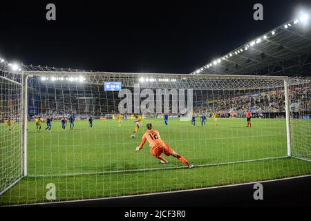 George Puscas durante la Romania vs Finlandia , Bucarest 11.06.2022 , UEFA Nations League 2022,Cristi Stavri Foto Stock