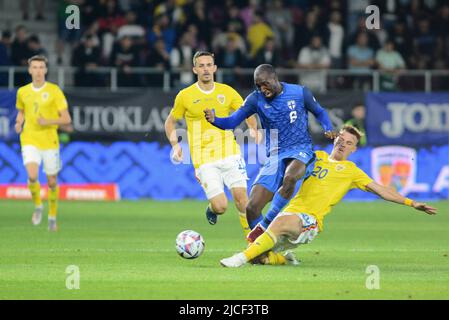 Darius Olaru #20 Nicusor Bancu #11 e Glen Kamara #6 durante la Romania vs Finlandia , Bucarest 11.06.2022 , UEFA Nations League 2022,Cristi Stavri Foto Stock