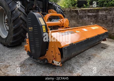 Tosaerba a coda di Teagle TBM in mostra all'Open Farm domenica 10th giugno 2022 a Cappleside Farm, Rathmell, Yorkshire (in mostra l'agricoltura britannica). Foto Stock