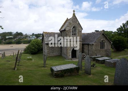 Chiesa di San Michele antica cappelleria di St Minver parrocchia Porthilly Rock Cornovaglia Inghilterra UK datato 1299 restaurato 1867 Foto Stock