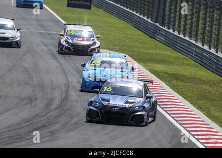 16 MAGNUS Gilles (bel), Comtoyou Team Audi Sport, Audi RS 3 LMS, in azione durante il WTCR - gara d'Ungheria 2022, 3rd round della FIA World Touring Car Cup 2022, sull'Hungaroring dal 10 al 12 giugno a Budapest, Ungheria - Foto: Gregory Lenormand/DPPI/LiveMedia Foto Stock