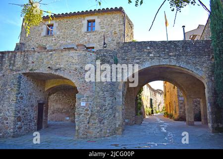 Strade di Monell, Girona Catalogna Spagna Foto Stock