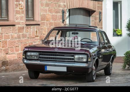 Obernburg, Baviera, Germania, Opel Rekord 1900 Coupe, anno di fabbricazione 1969, Foto Stock