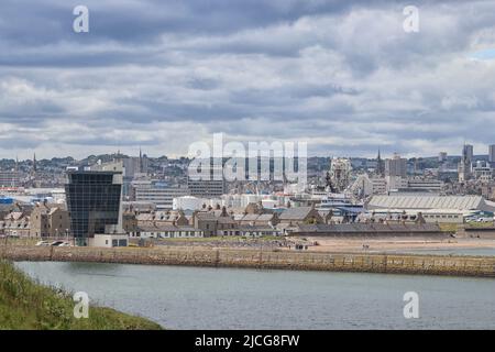 Porto e skyline di Aberdeen Foto Stock