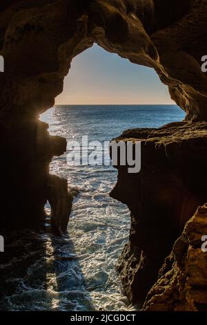 Le grotte di Ercole a Cap Spartel in Marocco Foto Stock