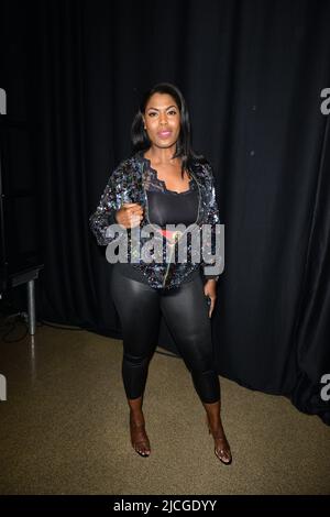 PEMBROKE PINES, FL - GIUGNO 10: Omarosa partecipa al Celebrity Boxing Match Weigh in al Charles Dodge Center il 10 Giugno 2022 a Pembroke Pines, Florida. (Foto di JL/Sipa USA) Foto Stock