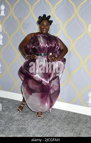 Danielle Brooks partecipa ai Tony Awards annuali 75th il 12 giugno 2022 alla radio City Music Hall di New York, New York, USA. Robin Platzer/ Twin Images/ SIPA USA Foto Stock