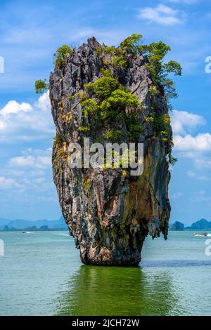 Rocce sull'isola di James Bond, Khao Phing Kan, Ko Tapu, Ao Phang-ng Foto Stock