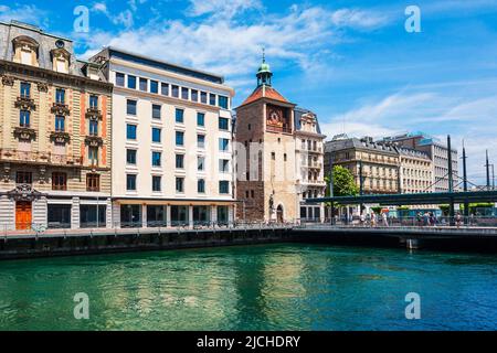 Tour de l'Ile è una torre dell'orologio situata sul Ponte Bel Air nella città di Ginevra in Svizzera Foto Stock