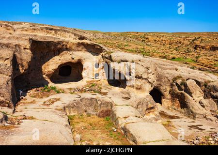 Uplistsikhe è un'antica città scavata nella roccia vicino a Gori nella regione di Shida Kartli in Georgia Foto Stock
