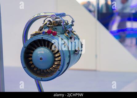 Motore di bypass turbojet di piccole dimensioni per droni e veicoli aerei senza equipaggio. Foto Stock