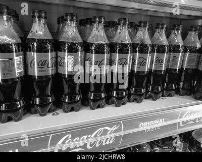 Classico Coca-Cola CAN. Bucarest, Romania, 2022 Foto Stock