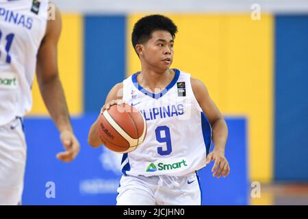 Doha, Qatar. 13th giugno 2022. Jared Bahay della squadra di pallacanestro filippina in azione durante la partita del campionato asiatico 2022 FIBA U16 tra Filippine e Kuwait alla al-Gharafa Sports Multi-Purpose Hall. Punteggio finale; Filippine 82:45 Kuwait. (Foto di Luis Veniegra/SOPA Images/Sipa USA) Credit: Sipa USA/Alamy Live News Foto Stock