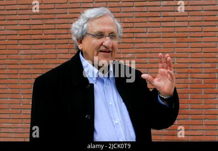 Roma, 27 marzo 2010. Lo scrittore israeliano Abraham Yehoshua ha ritratto durante un festival letterario. Yehoshua è morto il 14 giugno 2022, all'età di 85 anni. Foto Stock