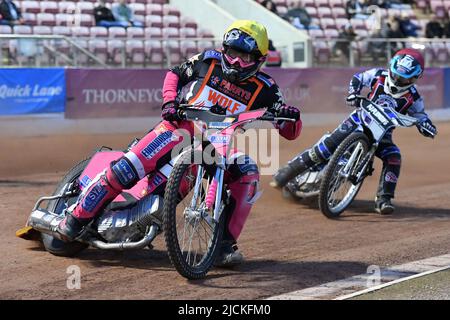 MANCHESTER, REGNO UNITO. GIUGNO 13th Sam Wooley durante la partita della SGB Premiership tra Belle Vue Aces e Wolverhampton Wolves al National Speedway Stadium di Manchester lunedì 13th giugno 2022. (Credit: Eddie Garvey | MI News) Credit: MI News & Sport /Alamy Live News Foto Stock