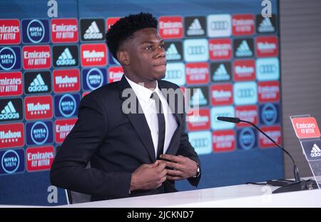 Madrid, Spagna. 20th maggio 2022. Presentazione di Aurelien Tchouameni come nuovo giocatore del Real Madrid presso la Real Madrid Sports City. 14 giugno 2022 Presentacion de Aurelien Tchouameni como nuevo jugador de Real Madrid en la Ciudad Deportiva del Real Madrid. 14 de Junio de 2022 900/Cordon Press Credit: CORDON PRESS/Alamy Live News Foto Stock