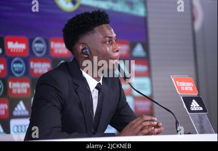 Madrid, Spagna. 20th maggio 2022. Presentazione di Aurelien Tchouameni come nuovo giocatore del Real Madrid presso la Real Madrid Sports City. 14 giugno 2022 Presentacion de Aurelien Tchouameni como nuevo jugador de Real Madrid en la Ciudad Deportiva del Real Madrid. 14 de Junio de 2022 900/Cordon Press Credit: CORDON PRESS/Alamy Live News Foto Stock