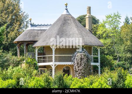 Cottage Svizzero. Shuttleworth, Inghilterra, 8 maggio 2022. Foto Stock