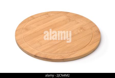 Vuota tavola rotonda di bambù della pizza isolata su bianco Foto Stock