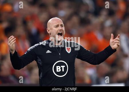 ROTTERDAM - Wales Coach Rob Page durante la partita della UEFA Nations League tra Paesi Bassi e Galles allo stadio Feyenoord il 14 giugno 2022 a Rotterdam, Paesi Bassi. ANP PIETER STAM DE YOUNG Foto Stock