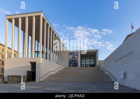 Scala e ingresso alla James Simon Gallery, progettata da David Chipperfield, sull'Isola dei Musei a Mitte, Berlino. Foto Stock