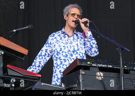 Mike Lindup di livello 42 si esibisce al Cambridge Club Festival di Childerley Orchard, Cambridge, Regno Unito. Giugno 10, 2022 Foto Stock