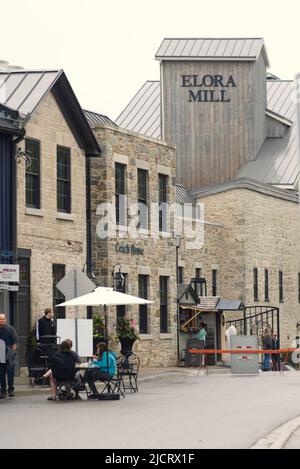La città di Elora e l'Elora Mill Hotel and Spa, Ontario, Canada. Foto Stock
