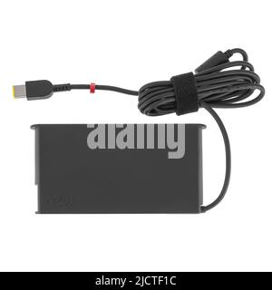 adattatore di alimentazione per laptop, parte di ricambio per laptop isolata su sfondo bianco Foto Stock