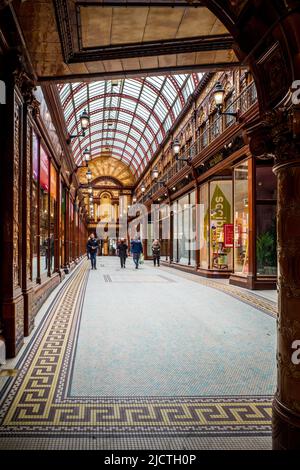 Central Arcade Newcastle - Edwardian Shopping Arcade a Newcastle - Upon Tyne City Center Central Exchange Building. Architetti Oswald & Son 1906. Foto Stock