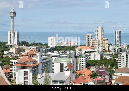 Architettura contemporanea a Pattaya Bay, provincia di Chonburi - Thailandia Foto Stock