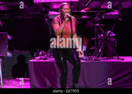 SWV si esibisce dal vivo alla Dell Music Center Concert Series di Filadelfia con: Sorelle con voci (SWV) dove: Filadelfia, Pennsylvania, Stati Uniti quando: 05 ago 2021 credito: W.Wade/WENN Foto Stock