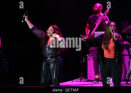SWV si esibisce dal vivo alla Dell Music Center Concert Series di Filadelfia con: Sorelle con voci (SWV) dove: Filadelfia, Pennsylvania, Stati Uniti quando: 05 ago 2021 credito: W.Wade/WENN Foto Stock
