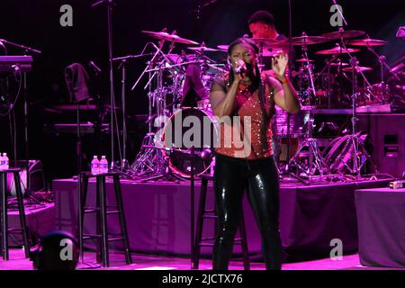 SWV si esibisce dal vivo alla Dell Music Center Concert Series di Filadelfia con: Sorelle con voci (SWV) dove: Filadelfia, Pennsylvania, Stati Uniti quando: 05 ago 2021 credito: W.Wade/WENN Foto Stock