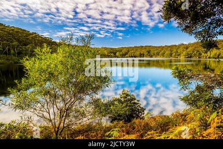 Lago McKenzie sotto il sole d'inverno Foto Stock