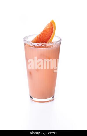 Cocktail Paloma isolato su sfondo bianco Foto Stock