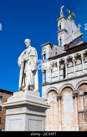 Chiesa di San Michele in Foro, statua di Burlamacchi, Lucca, Toscana, Italia, Europa Foto Stock