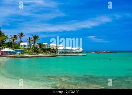 Capanne sulla spiaggia su palafitte a Daniel's Head, Bermuda, Atlantico, America Centrale Foto Stock