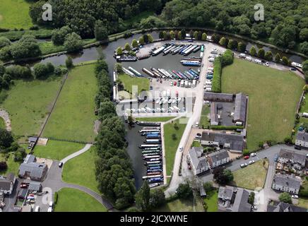 Veduta aerea (verso sud) di Crooke Marina a Shevington vicino Wigan, Lancashire Foto Stock