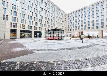 Cortile interno dell'Apart hotel in autunno Foto Stock