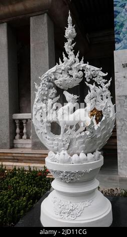 Wat Suthiwararam Charoen Krung Road, Yan Nawa, Sathon, Bangkok Thailandia Foto Stock