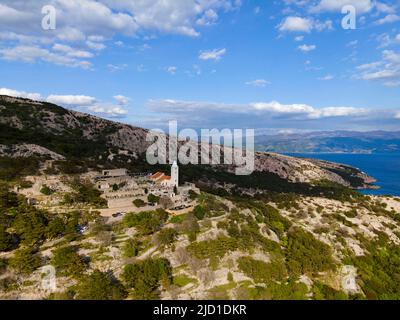 Fuchi, chiesa cimitero Sv Ivan, Baska, Isola di Krk, Golfo del Quarnero, Kotar Primorje-Gorski, Croazia Foto Stock