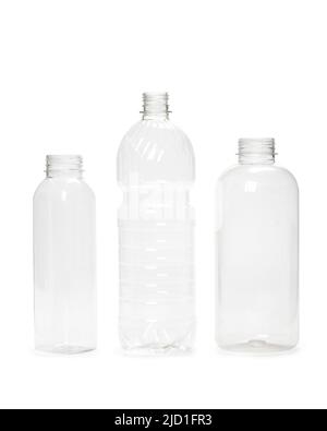 tre diversi flaconi vuoti di plastica isolati su sfondo bianco. Foto Stock
