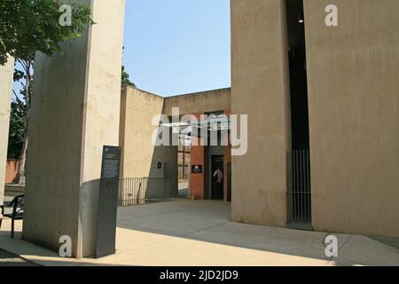 Ingresso frontale, Museo dell'Apartheid, Johannesburg, Gauteng, Sudafrica. Foto Stock