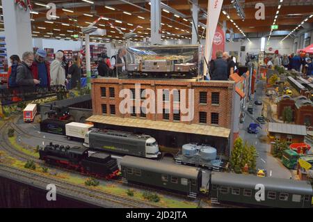 Fiera dei modelli dal 28 maggio 2022. Modello di un deposito merci Foto Stock