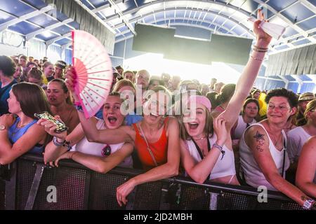 Landgraaf, Belgio. 17th giugno 2022. 2022-06-17 14:27:18 LANDGRAAF - Fans di Antoon durante il primo giorno del festival di musica Pinkpop. ANP MARCEL VAN HOORN netherlands out - belgium out Credit: ANP/Alamy Live News Foto Stock