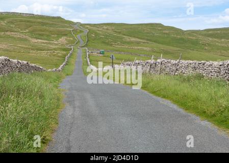 Strada aperta sul Dales Foto Stock