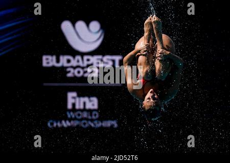 Budapest, Ungheria. 18th giugno 2022. Team Ungheria HUNFree Combination Preliminary Artistic Swimming FINA 19th World Championships Budapest 2022 Budapest, Alfred Hajos Complex 18/06/22 Foto Andrea Masini/Deepbluemedia/Insidefoto Credit: Insidefoto srl/Alamy Live News Foto Stock